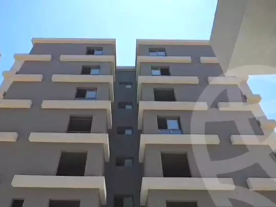 https://aqarmap.com.eg/ar/listing/6821825-for-sale-cairo-new-cairo-compounds-kmbwnd-kryk-twn-il-cazar