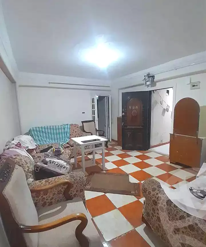 https://aqarmap.com.eg/ar/listing/6823393-for-sale-alexandria-el-asafra-l-sfr-qbly-el-maahad-el-dini-st