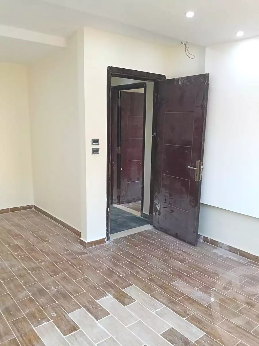 https://aqarmap.com.eg/ar/listing/6823511-for-rent-cairo-el-sheikh-zayed-city-el-hay-elthamen-area-1