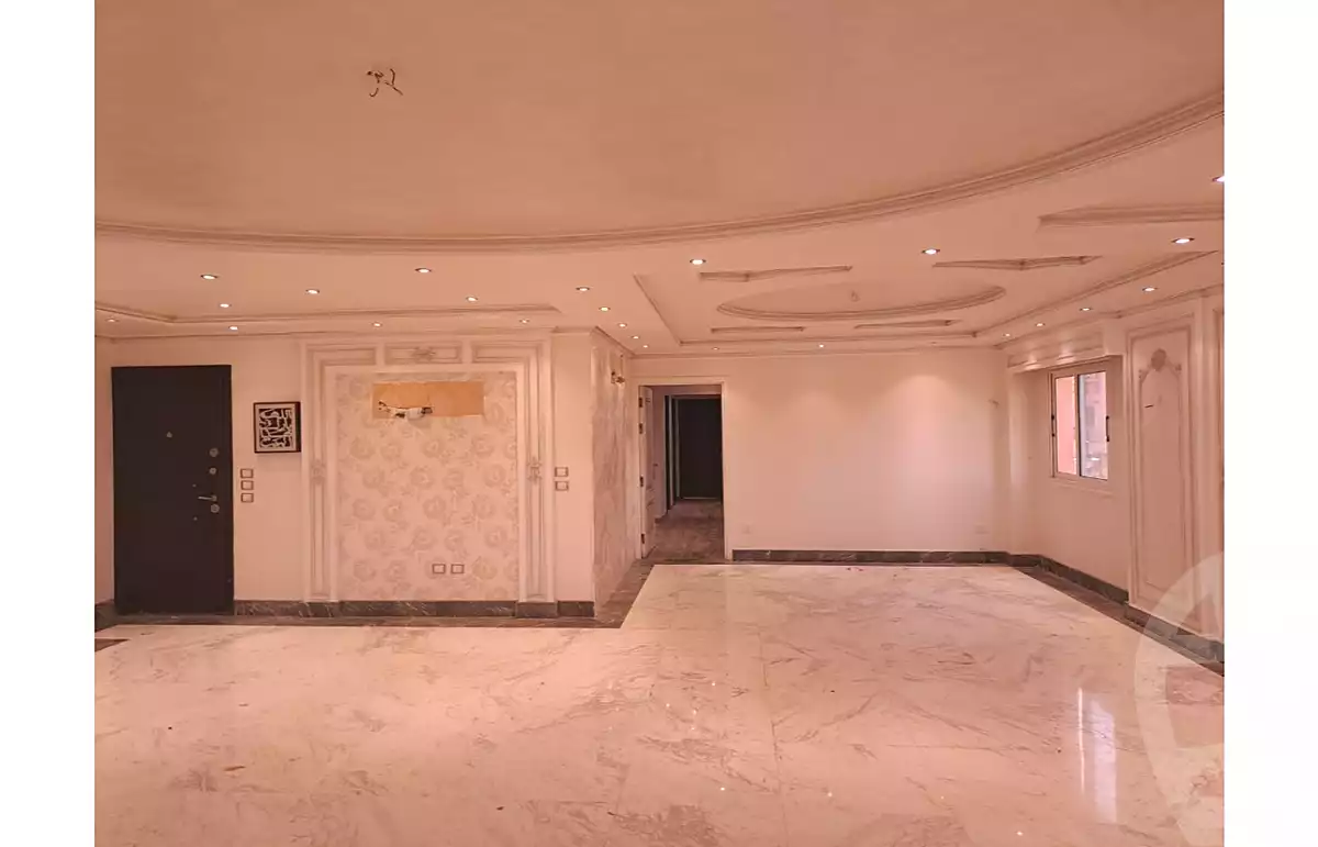 https://aqarmap.com.eg/ar/listing/6823637-for-sale-cairo-el-sheikh-zayed-city-compounds-continental-gardens