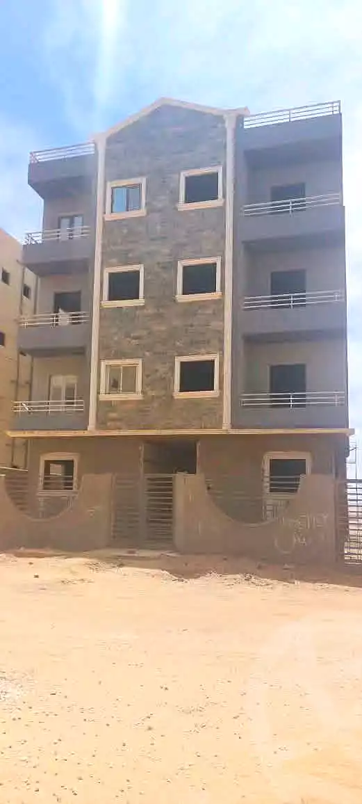 https://aqarmap.com.eg/en/listing/6824022-for-sale-cairo-badr-city-hai-el-ashgar-featured-neighborhood-bait-el-watan