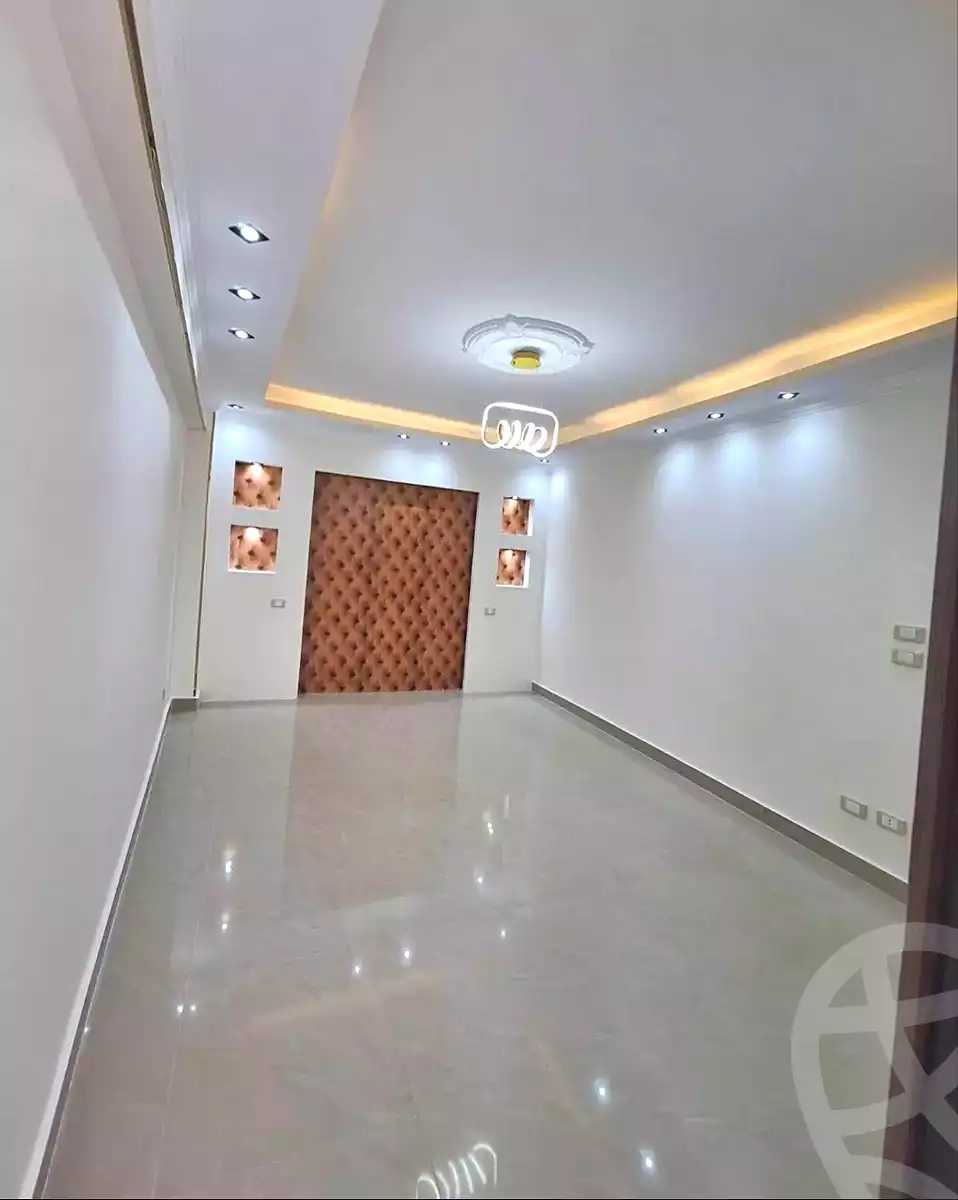 https://aqarmap.com.eg/ar/listing/6825490-for-sale-alexandria-sydy-bshr-sydy-bshr-bhry-gamal-abd-el-nasir-st