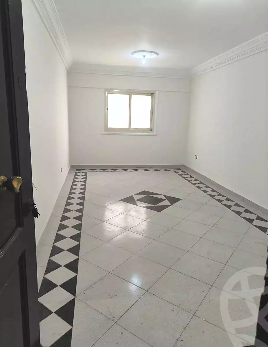 https://aqarmap.com.eg/ar/listing/6826580-for-sale-alexandria-sydy-bshr-sydy-bshr-bhry-shr-mhmd-njyb