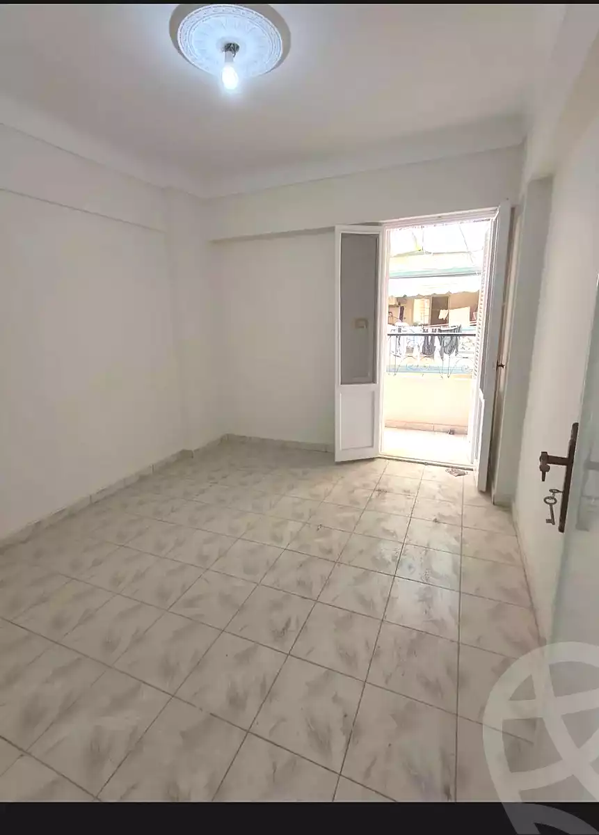 https://aqarmap.com.eg/ar/listing/6826580-for-sale-alexandria-sydy-bshr-sydy-bshr-bhry-shr-mhmd-njyb