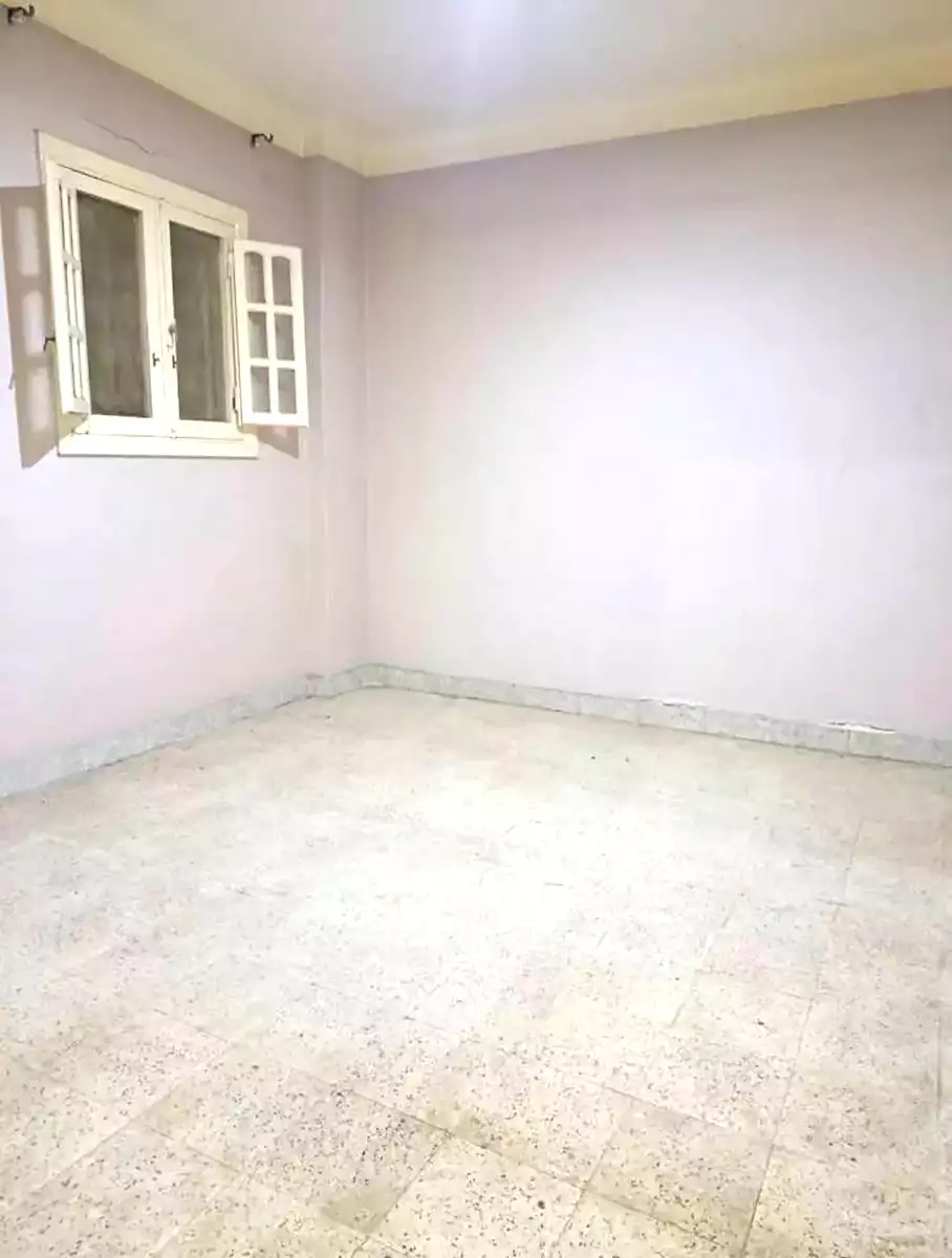 https://aqarmap.com.eg/en/listing/6827002-for-rent-alexandria-lsywf-el-falki