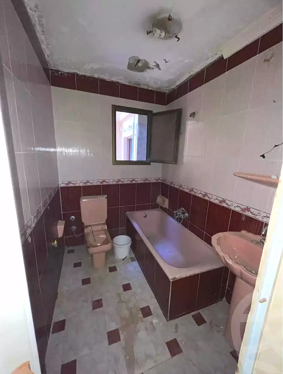 https://aqarmap.com.eg/en/listing/6827084-for-sale-alexandria-ganaklis