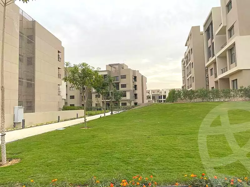 https://aqarmap.com.eg/en/listing/6827387-for-sale-cairo-new-cairo-compounds-fifth-square