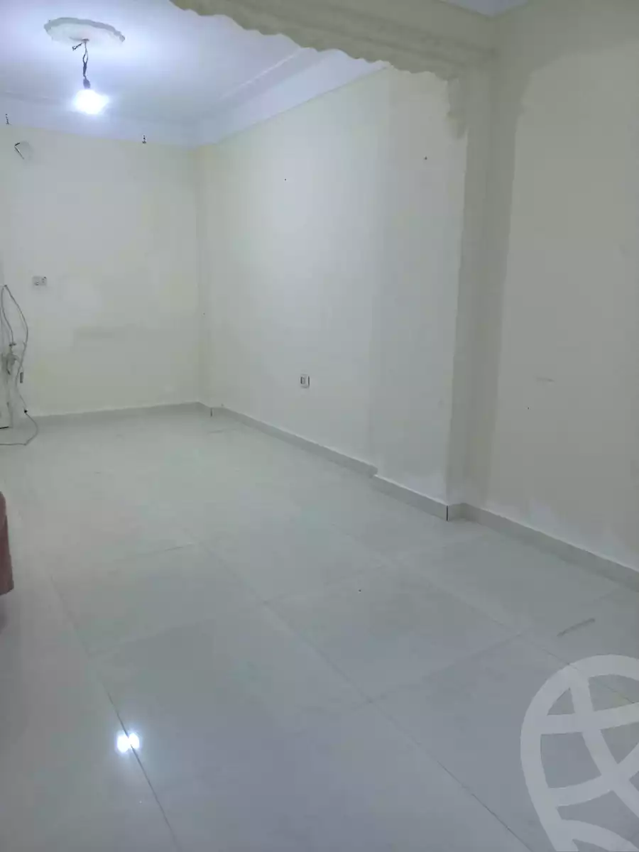 https://aqarmap.com.eg/ar/listing/6827955-for-rent-alexandria-zezenia-ibrahim-el-attar-st