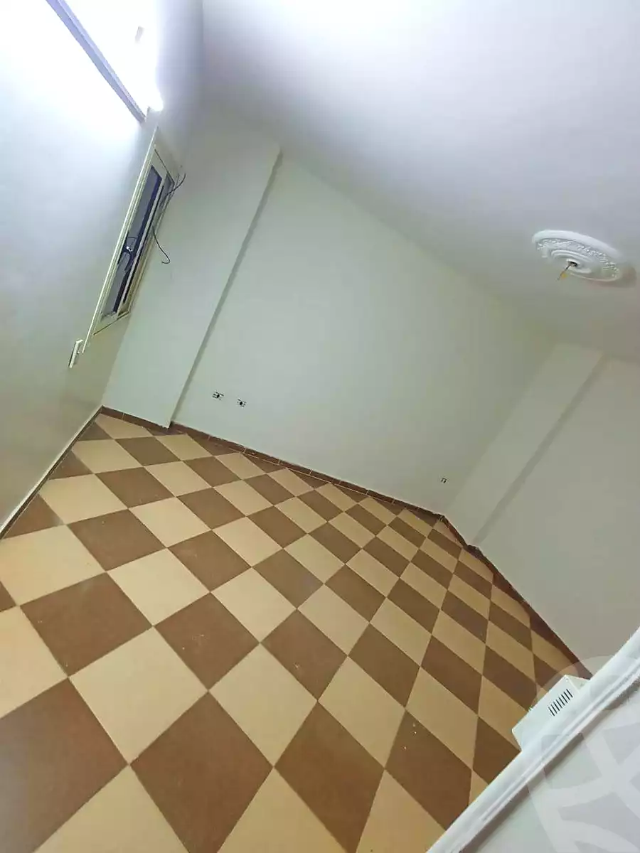 https://aqarmap.com.eg/ar/listing/6828344-for-sale-cairo-helwan-helwan-el-sharkeya-khesro-basha-st