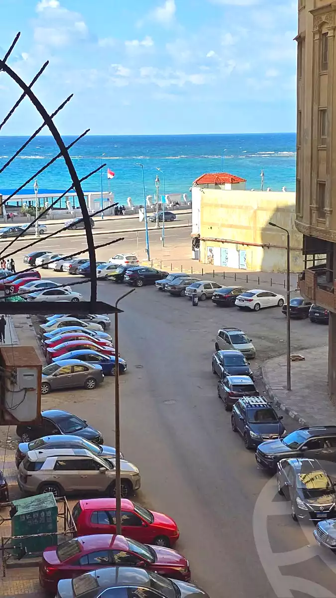 https://aqarmap.com.eg/ar/listing/6828368-for-sale-alexandria-el-montazah