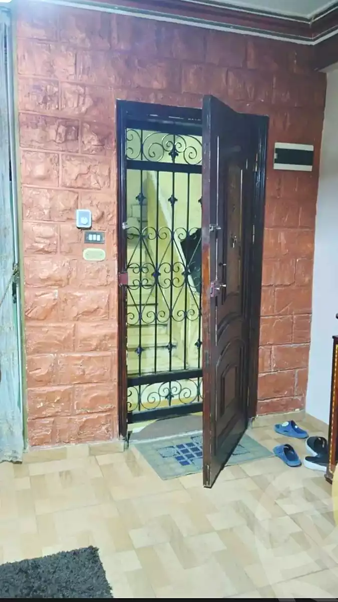 https://aqarmap.com.eg/ar/listing/6828434-for-sale-cairo-ain-shams-ain-shams-el-sharkia