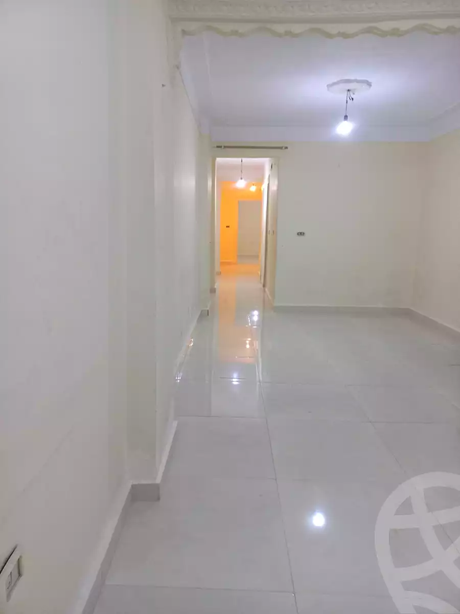 https://aqarmap.com.eg/ar/listing/6829298-for-rent-alexandria-zezenia-ibrahim-el-attar-st