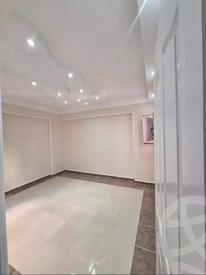 https://aqarmap.com.eg/ar/listing/6829461-for-sale-alexandria-sydy-bshr-sydy-bshr-bhry-ali-hipa-st