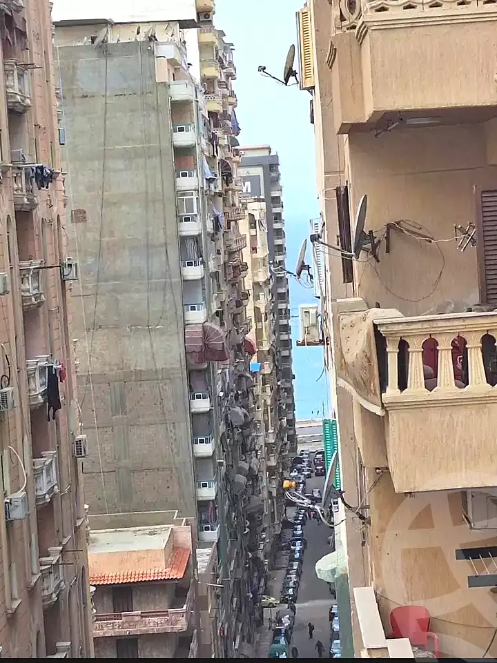 https://aqarmap.com.eg/ar/listing/6829468-for-sale-alexandria-sydy-bshr-sydy-bshr-bhry