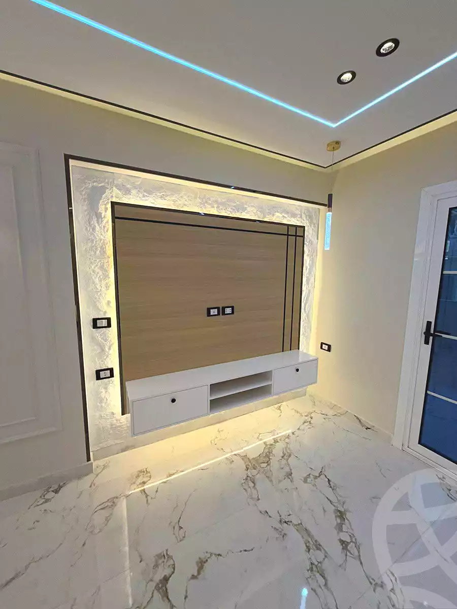 https://aqarmap.com.eg/ar/listing/6829811-for-sale-alexandria-l-jmy-lbytsh-el-reyad-st