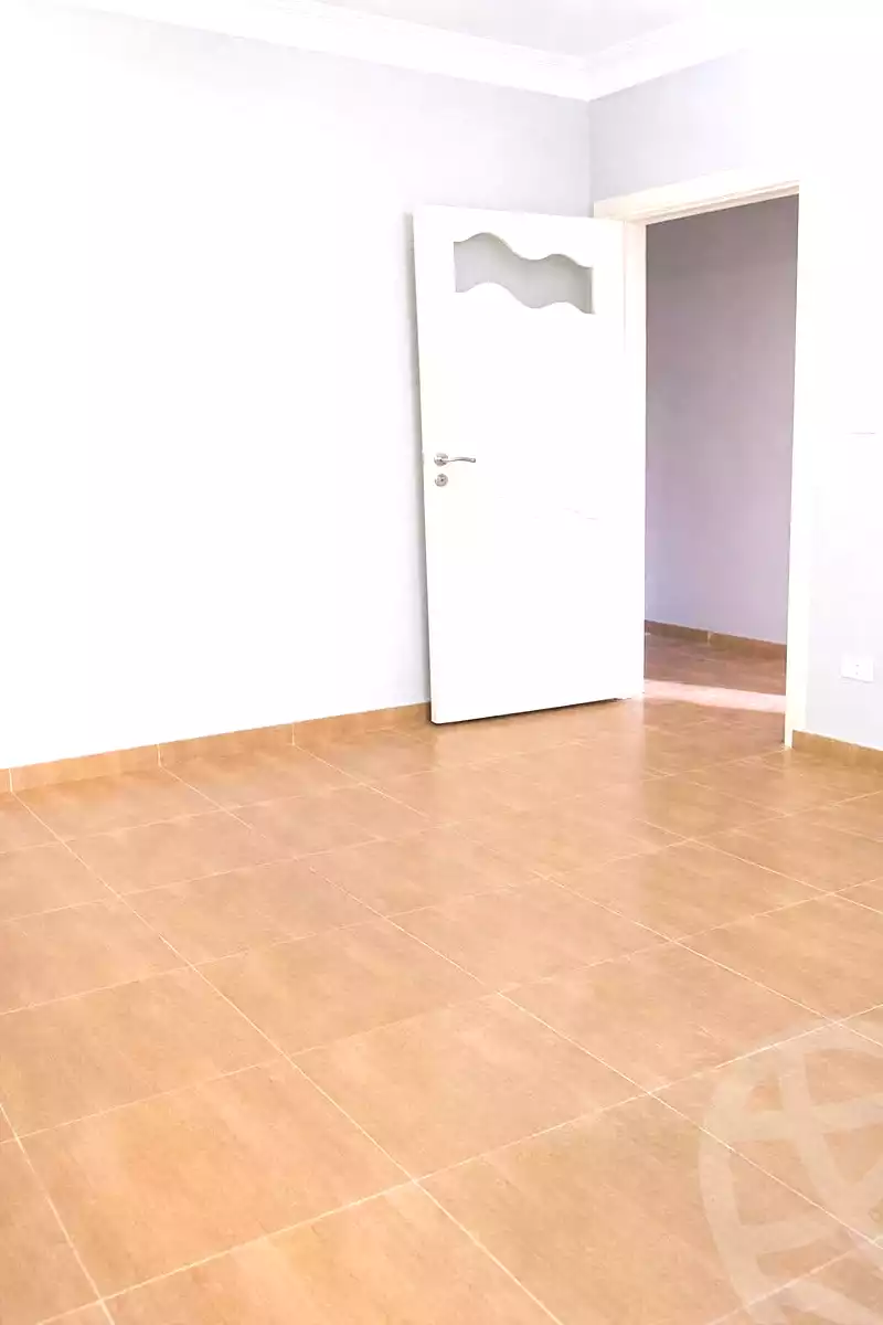 https://aqarmap.com.eg/ar/listing/6829867-for-sale-alexandria-moharram-bey-kanal-al-mahmoudeya-al-bahri-st