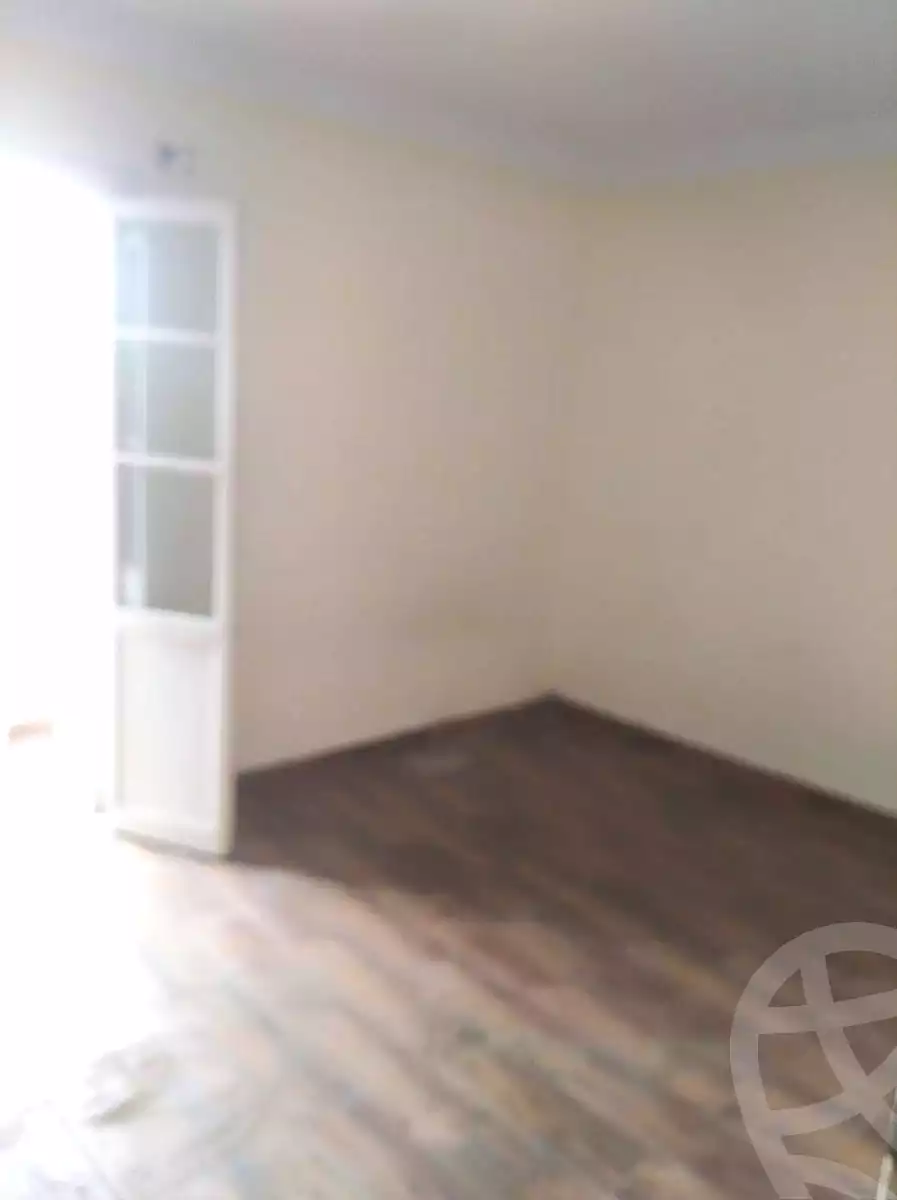 https://aqarmap.com.eg/ar/listing/6829947-for-rent-alexandria-miami-shr-jml-bd-lnsr