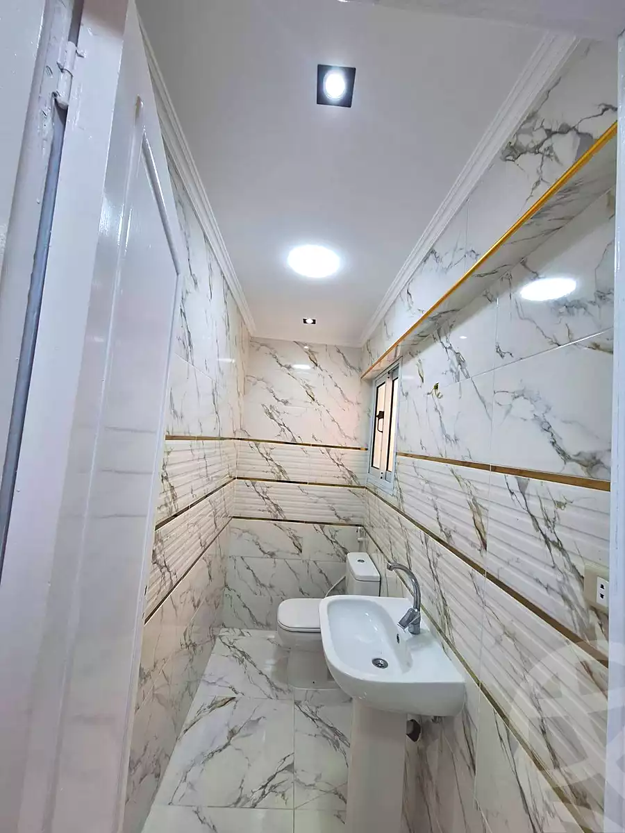 https://aqarmap.com.eg/ar/listing/6830414-for-sale-alexandria-sydy-bshr-sydy-bshr-bhry-shr-mhmwd-l-yswy