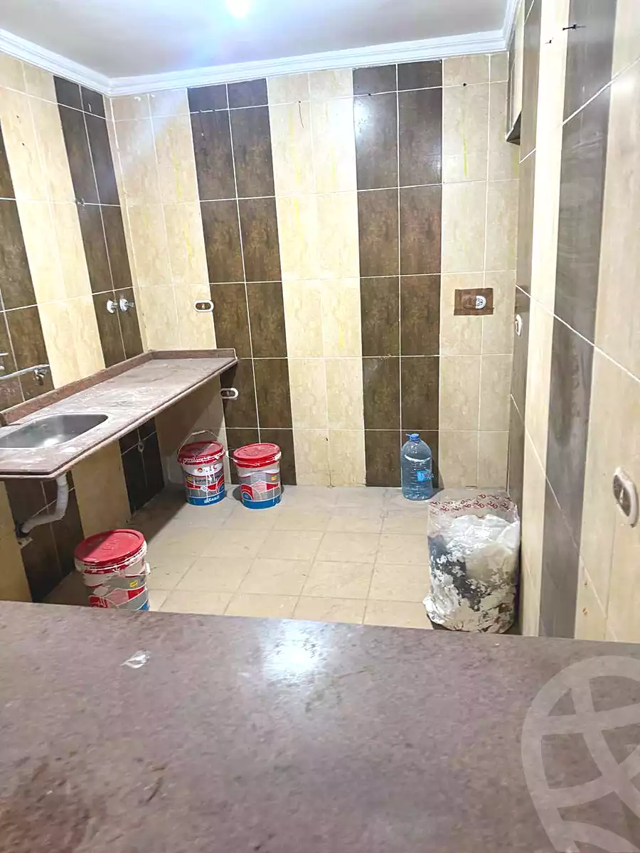 https://aqarmap.com.eg/ar/listing/6830606-for-rent-alexandria-el-asafra-salman-el-farsi-st