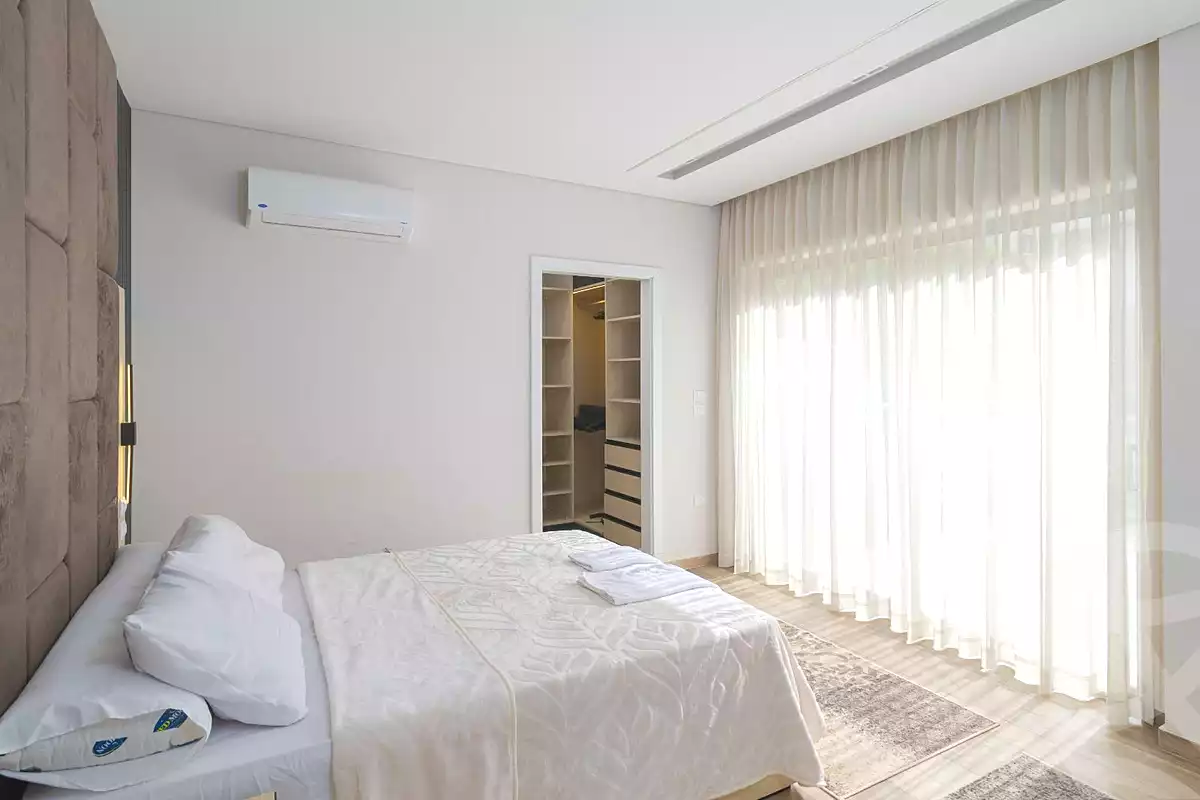 https://aqarmap.com.eg/en/listing/6830834-for-rent-cairo-new-cairo-compounds-lakeview-residence