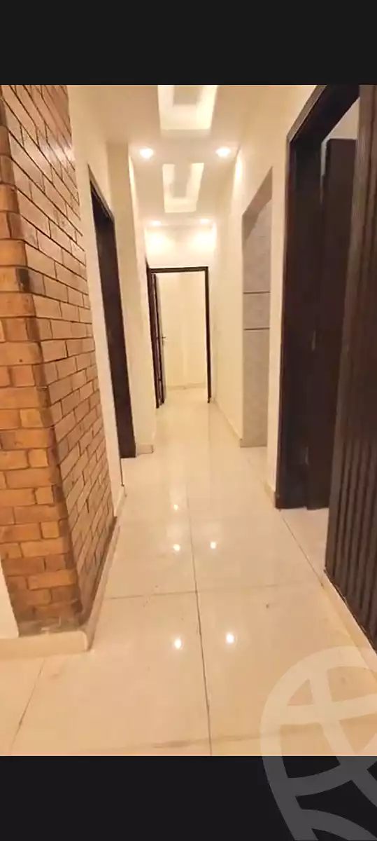 https://aqarmap.com.eg/ar/listing/6830971-for-sale-cairo-6th-of-october-el-ahyaa-neighborhood-3rd-al-hay-al-thalith-st