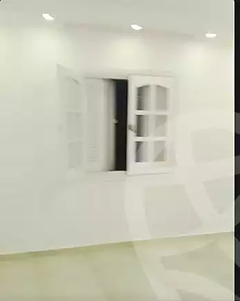 https://aqarmap.com.eg/ar/listing/6831209-for-sale-alexandria-sydy-bshr-sydy-bshr-bhry-gamal-abd-el-nasir-st