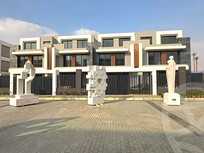 https://aqarmap.com.eg/ar/listing/6831402-for-sale-cairo-new-cairo-compounds-el-patio-town-compound-la-vista