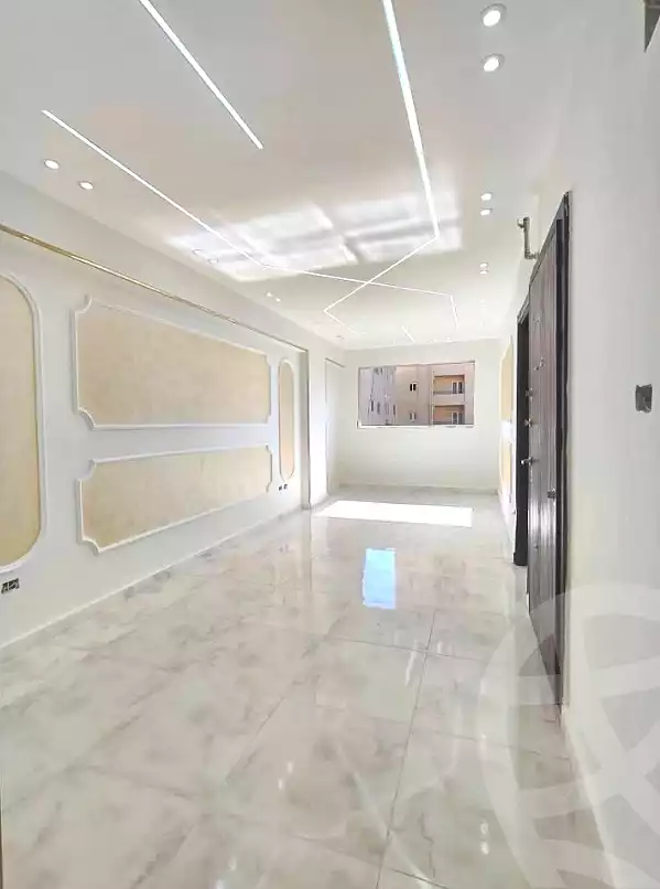 https://aqarmap.com.eg/ar/listing/6831631-for-sale-alexandria-sydy-bshr-sydy-bshr-bhry-shr-mhmwd-l-yswy