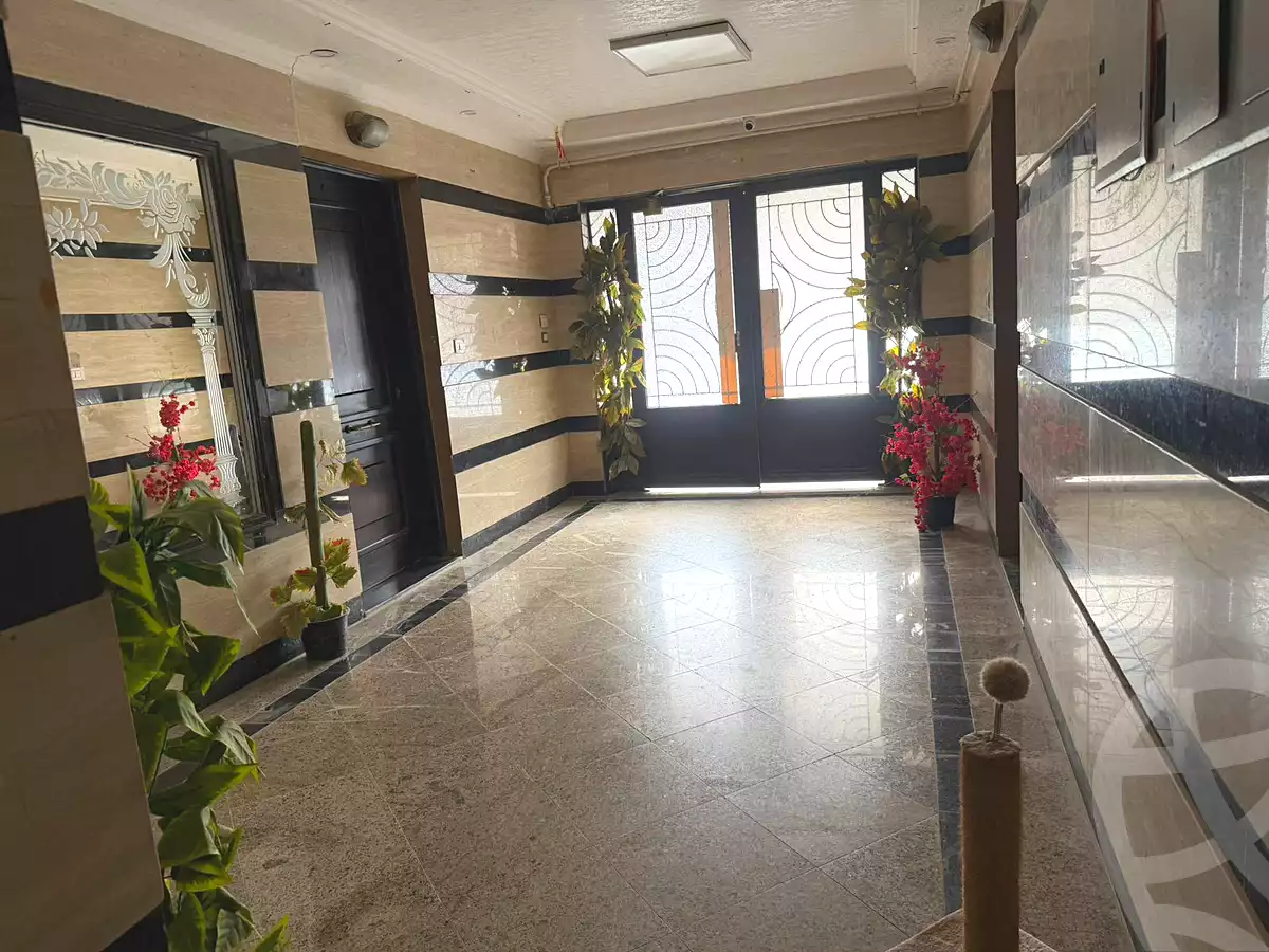 https://aqarmap.com.eg/ar/listing/6831912-for-sale-cairo-el-sheikh-zayed-city-mntq-fr-y-bmdyn-lshykh-zyd