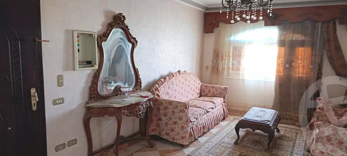 https://aqarmap.com.eg/ar/listing/6832127-for-rent-cairo-6th-of-october-el-ahyaa-neighborhood-2nd-divided-from-al-kafrawei-st