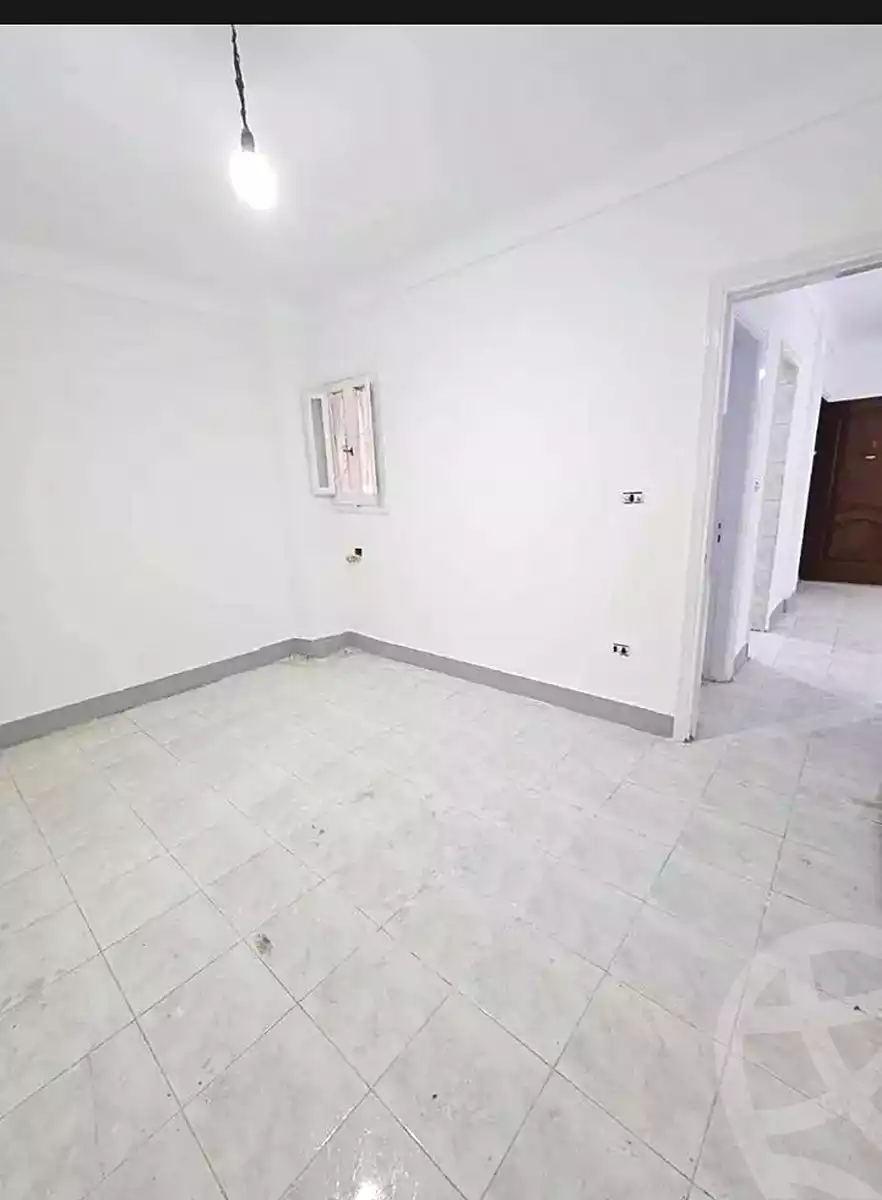 https://aqarmap.com.eg/ar/listing/6832198-for-sale-alexandria-sydy-bshr-sydy-bshr-bhry-amr-el-nogomy-st