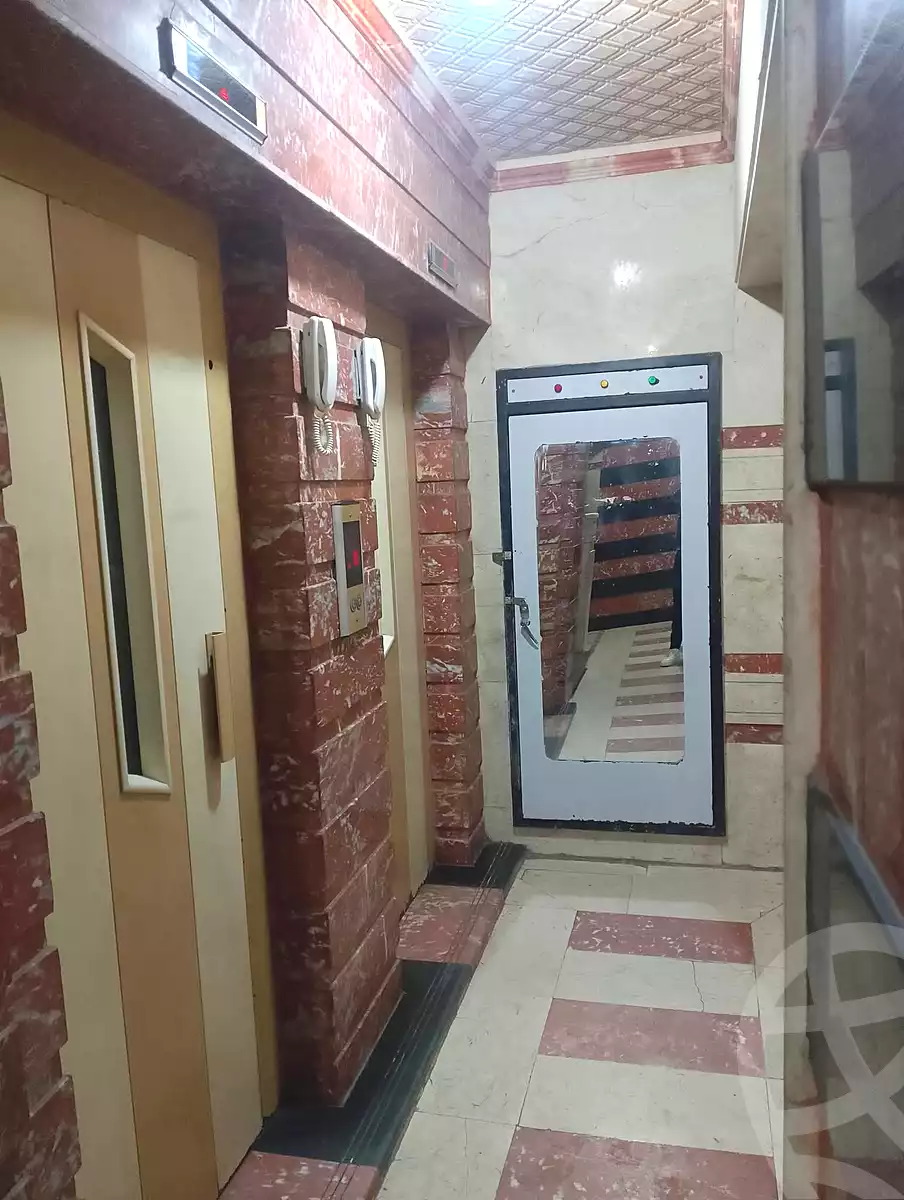 https://aqarmap.com.eg/ar/listing/6832249-for-sale-alexandria-el-asafra-mahmoud-gomaa-st