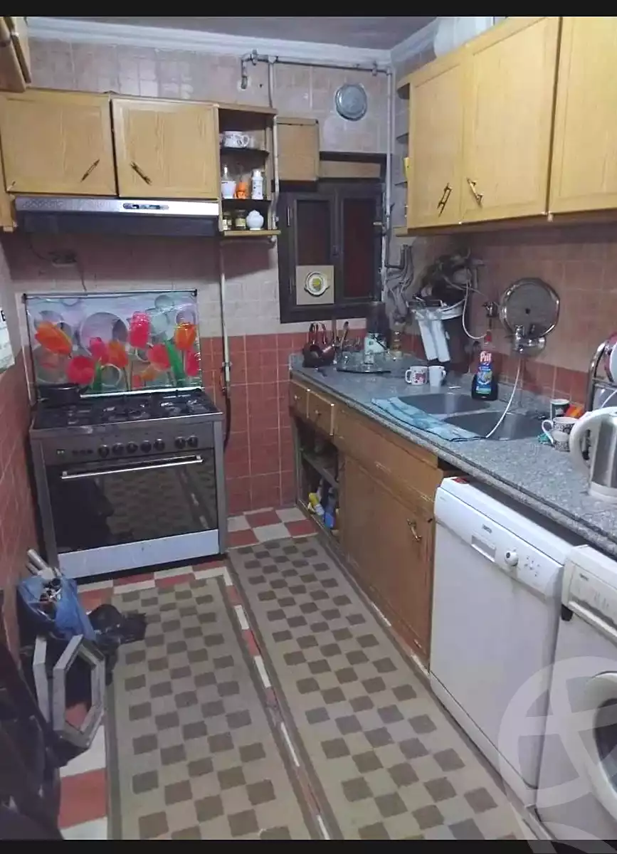 https://aqarmap.com.eg/ar/listing/6832429-for-sale-alexandria-sydy-bshr-sydy-bshr-bhry-shr-mhmd-njyb
