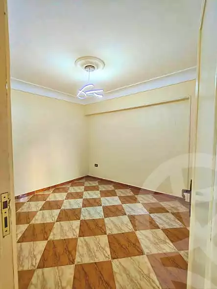 https://aqarmap.com.eg/ar/listing/6832468-for-sale-alexandria-l-jmy-el-hanouvel-al-haded-we-al-soulb-st