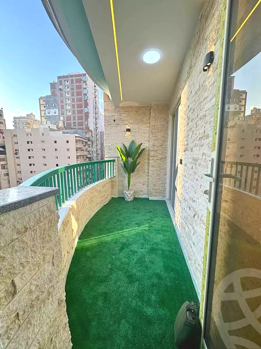 https://aqarmap.com.eg/ar/listing/6832635-for-sale-alexandria-sydy-bshr-sydy-bshr-bhry-shr-mhmwd-l-yswy