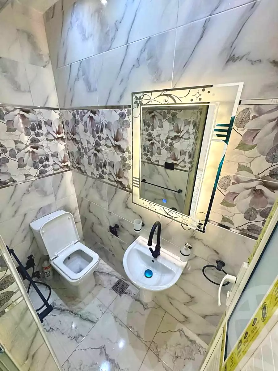 https://aqarmap.com.eg/ar/listing/6832635-for-sale-alexandria-sydy-bshr-sydy-bshr-bhry-shr-mhmwd-l-yswy
