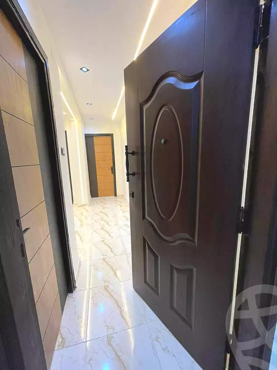 https://aqarmap.com.eg/ar/listing/6832695-for-sale-alexandria-el-asafra-shr-45