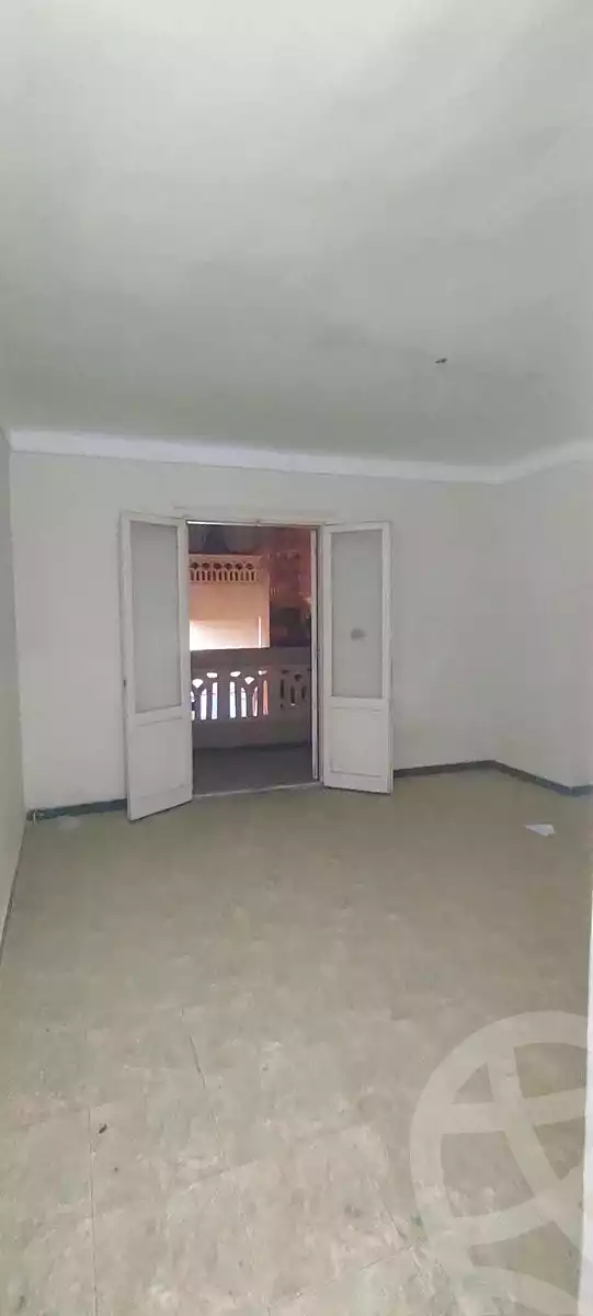 https://aqarmap.com.eg/ar/listing/6833185-for-sale-alexandria-sydy-bshr-sydy-bshr-bhry-amr-el-nogomy-st