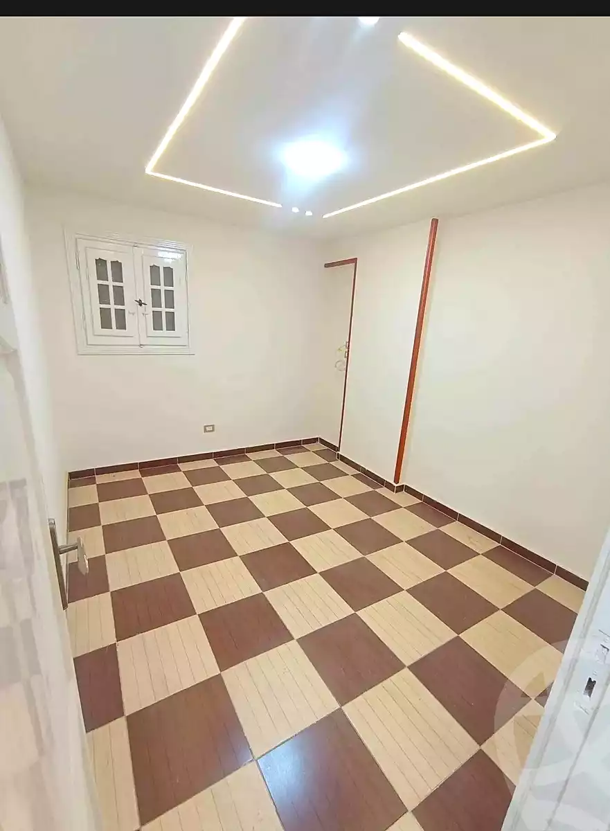 https://aqarmap.com.eg/en/listing/6833804-for-sale-alexandria-lsywf-el-falki