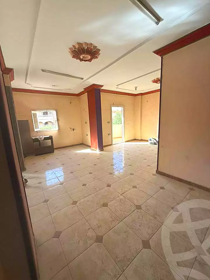 https://aqarmap.com.eg/ar/listing/6834351-for-sale-cairo-15th-of-may-Neighbourhood 10