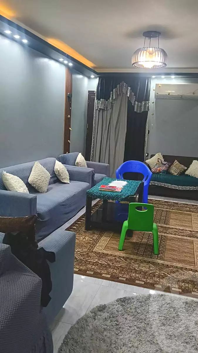 https://aqarmap.com.eg/en/listing/6834875-for-sale-cairo-helwan-ahmed-enci-st