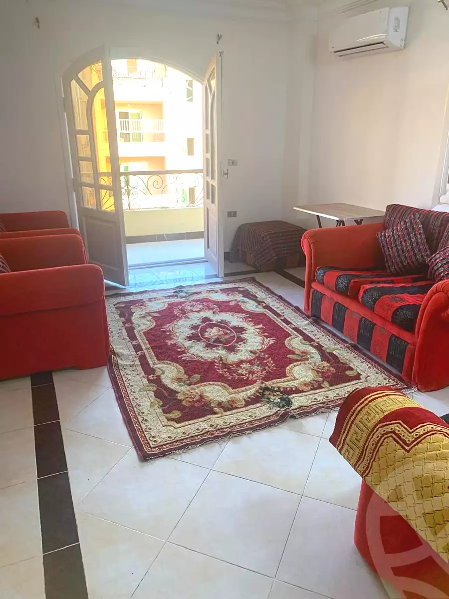https://aqarmap.com.eg/ar/listing/6835490-for-rent-cairo-6th-of-october-el-ahyaa-neighborhood-1st-third-neighborhood