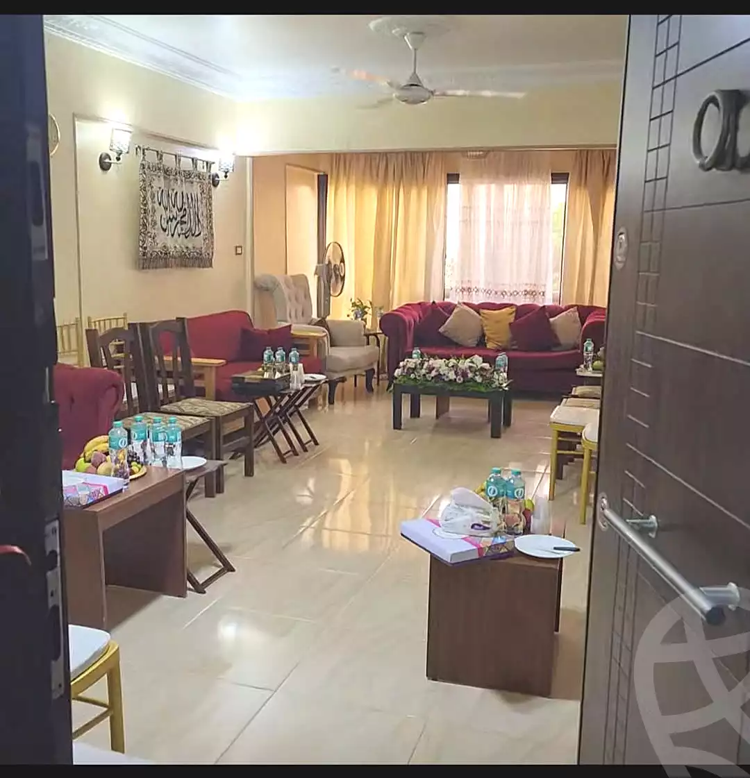 https://aqarmap.com.eg/ar/listing/6835601-for-sale-cairo-6th-of-october-el-ahyaa-neighborhood-1st-third-neighborhood
