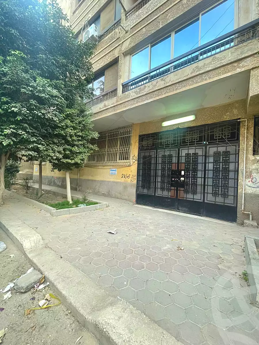 https://aqarmap.com.eg/ar/listing/6835601-for-sale-cairo-6th-of-october-el-ahyaa-neighborhood-1st-third-neighborhood