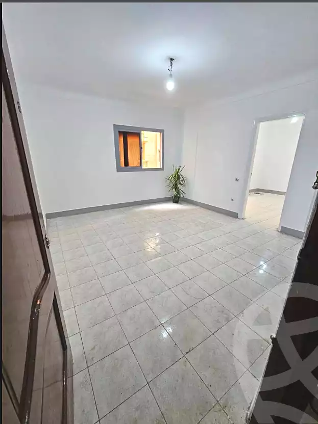 https://aqarmap.com.eg/ar/listing/6835628-for-sale-alexandria-sydy-bshr-sydy-bshr-bhry-amr-el-nogomy-st
