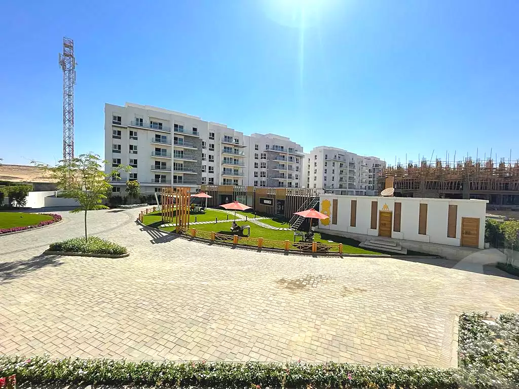 https://aqarmap.com.eg/ar/listing/6835625-for-sale-cairo-new-cairo-compounds-mwntn-fyw-y-syty-mountain-park-mountain-view-icity