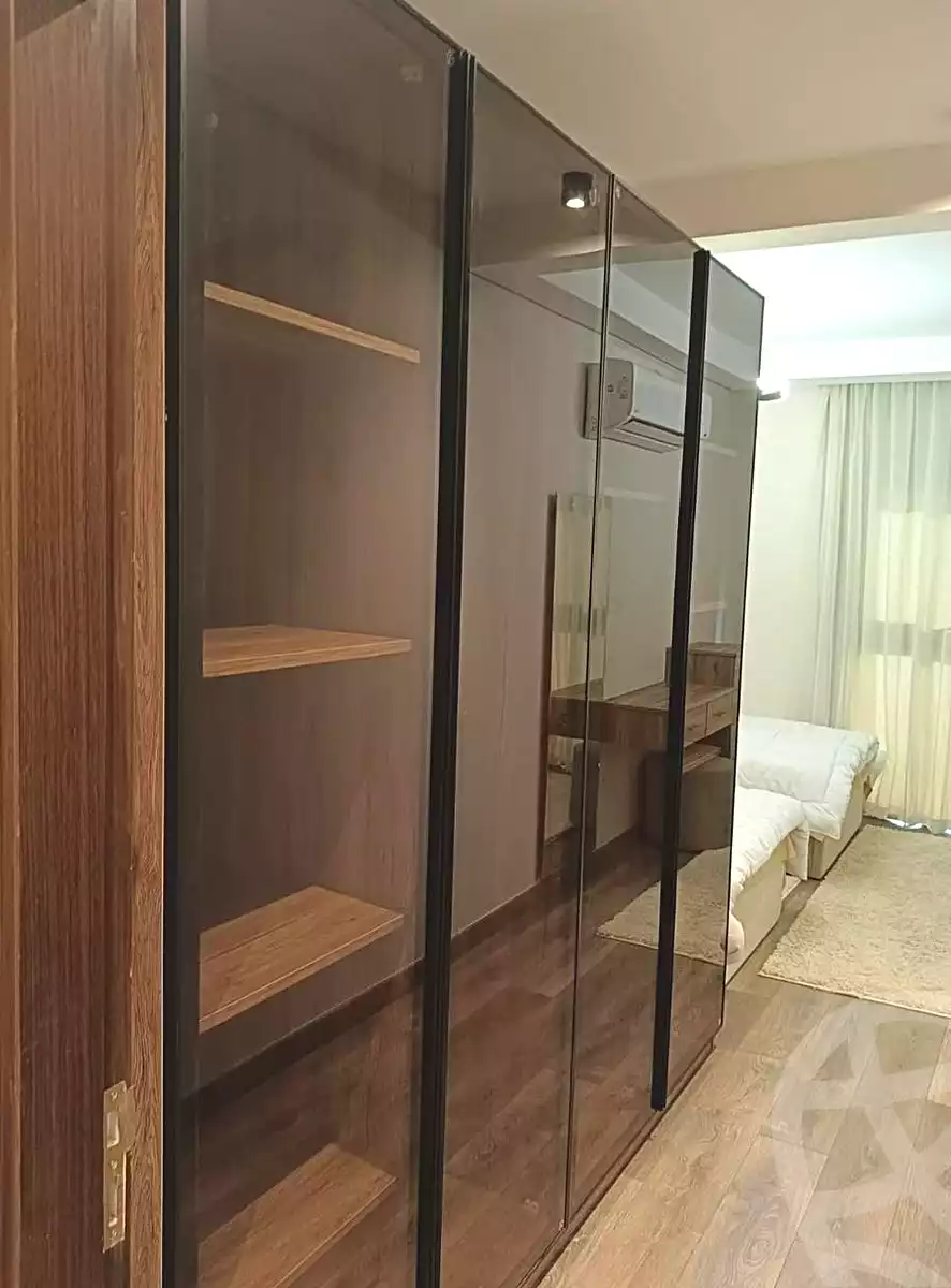 https://aqarmap.com.eg/ar/listing/6835783-for-sale-cairo-el-sheikh-zayed-city-compounds-zyd-wr-llttwyr-z-tower