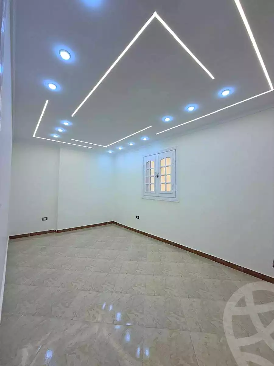 https://aqarmap.com.eg/ar/listing/6835825-for-sale-alexandria-new-miami-street-16