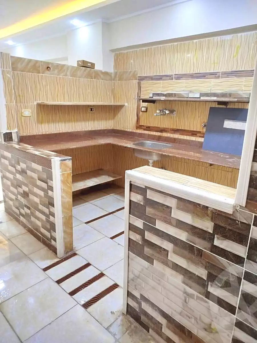 https://aqarmap.com.eg/ar/listing/6836160-for-sale-alexandria-al-agamy-bw-ywsf