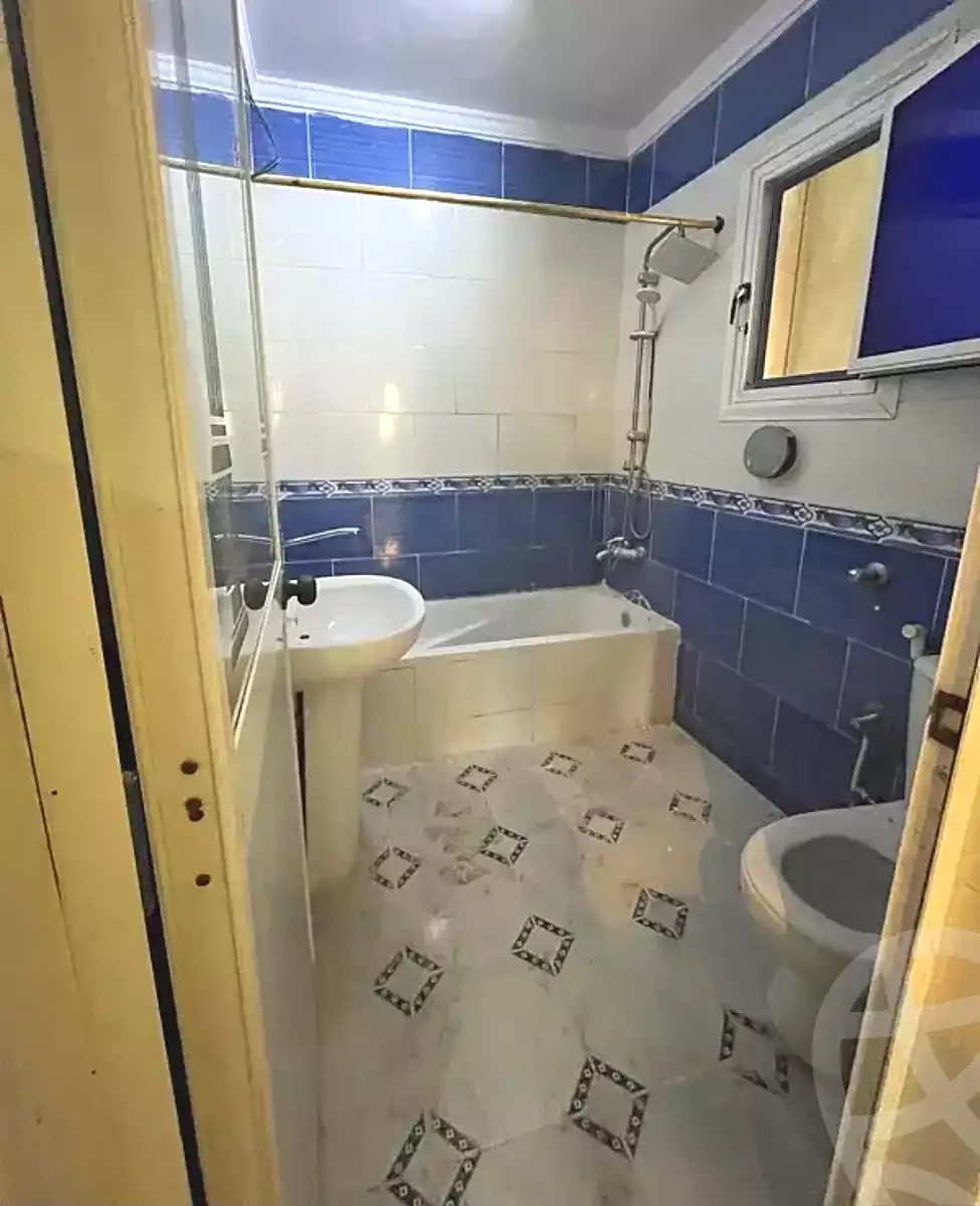 https://aqarmap.com.eg/ar/listing/6836541-for-sale-alexandria-sydy-bshr-sydy-bshr-bhry-street-16